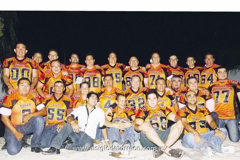 16092013 GRATOS MOMENTOS.  Equipo de futbol americano Bulls de San Isidro.