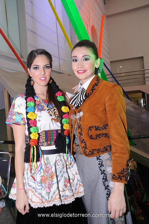 16092013 FERNANDA  y Alicia.