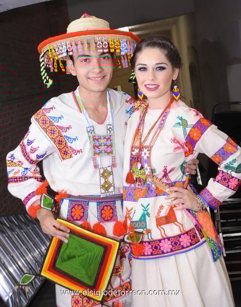 16092013 RICARDO TREVIñO  y Valeria Tamayo.