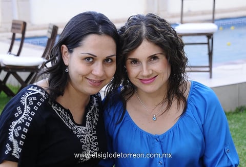 17092013 PRISCILA  y Julia.