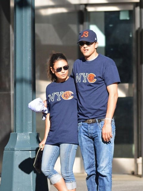 Ashton Kutcher y su novia Mila Kunis ocupan el cuarto sitio con ingresos por 35 millones de dólares. Cabe destacar que el actor es el mejor pagado de la televisión estadunidense por el personaje que tiene en la serie "Two and a half men", mientras que Mila es una de las actrices preferidas de Hollywood.