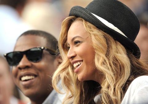 Jay-Z ya obtuvo un disco de platino por las ventas de "Watch the Throne" y en su tour por Estados Unidos obtiene 1.4 millones de dólares por noche. En el caso de Beyoncé, gana 2 millones de dólares por cada fecha de su tour "Mrs. Carter".