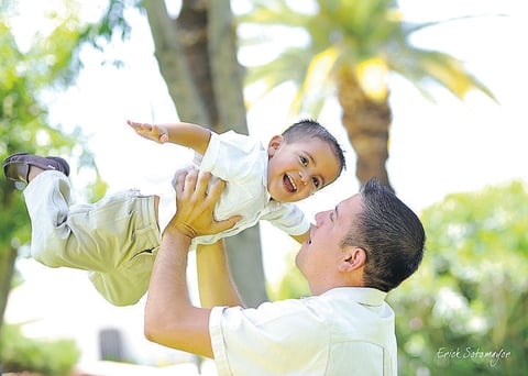 Diego con su papá, Viry Moreno