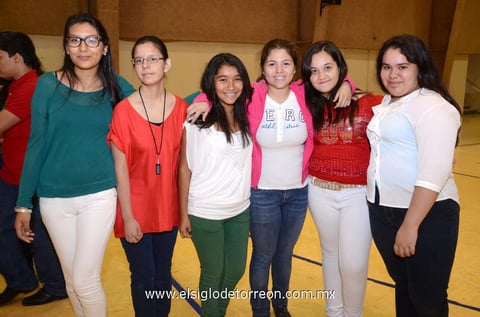 21092013 ALEJANDRA,  Arantza, Ana, Karla, Karen y Lucía.
