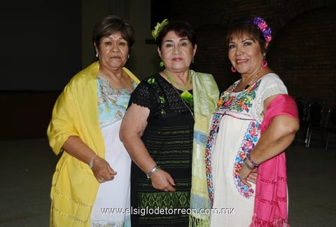 21092013 CUQUIS,  Eva y Myrna.