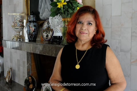 21092013 ONOMáSTICO.  Luana María de Espinoza celebrando su cumpleaños.