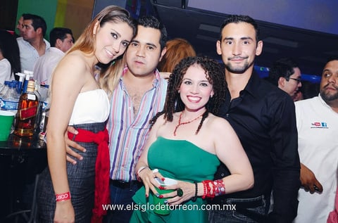 22092013 EN PAREJAS.  Caro, Alfredo, Lenika y Alonso.