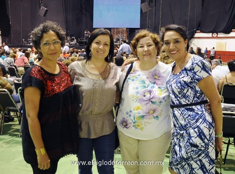 22092013 LILY,  Paty, Blanca y Mayela.