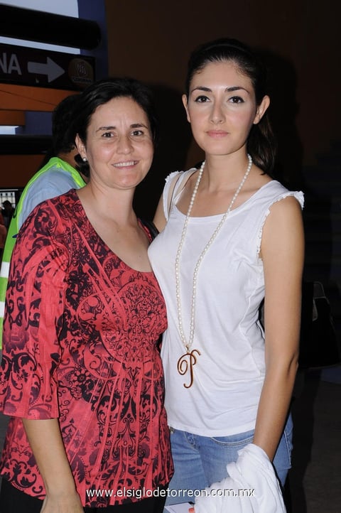 23092013 MARGARITA  y Paola.