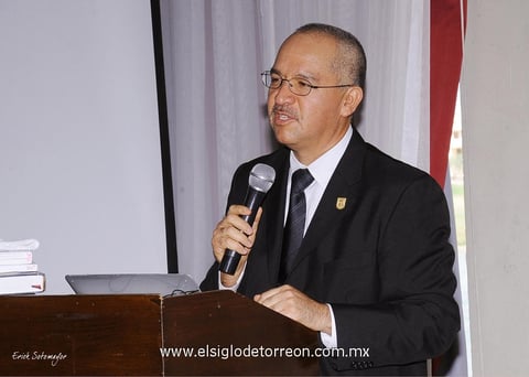 22092013 LA PRIMERA  clase del Posdoctorado en Derecho estuvo a cargo del Dr. José Martín Hernández Simental.