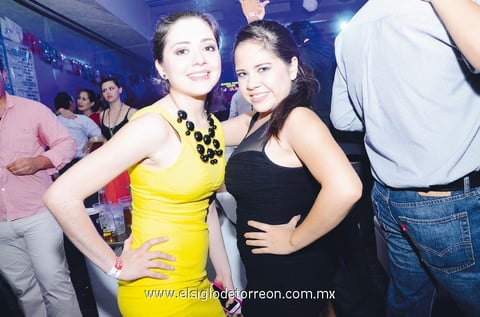 24092013 APOYAN LAS ARTES.  Pecky, Blanca y Marcela.