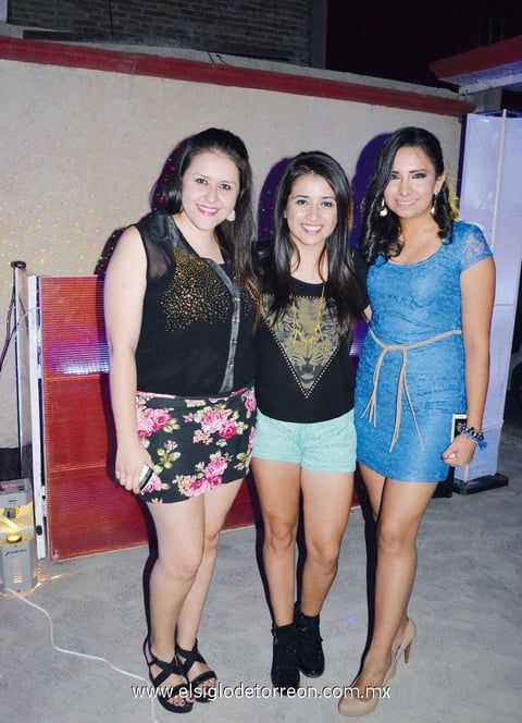 24092013 KARLA,  Claudia y Ana.