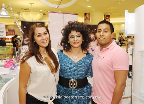25092013 ÉRIKA  y Salma.