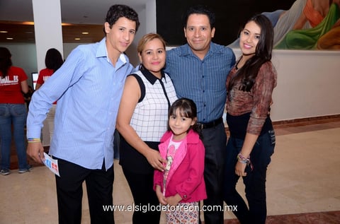 25092013 RICARDO,  Yéssica, Ricardo, Karla y Dayana.
