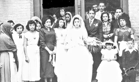 SR. ANTONIO  Niño Zurita y Sra. Socorro Muñoz Muñoz el dí­a de su boda el 25 de agosto de 1953.
