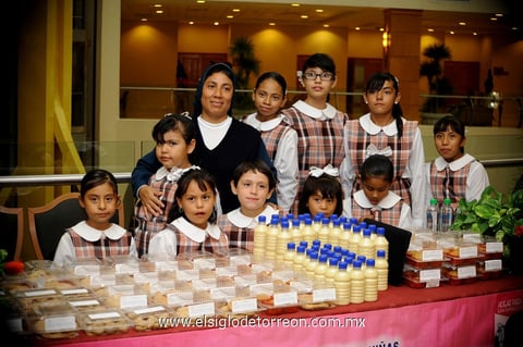 26092013 MUY LINDAS.  Niñas del Hogar Elena Domene de González A.C.