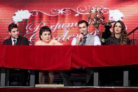 El productor Omar Suárez, finalmente convenció a Carmen Salinas de sumarse al proyecto.