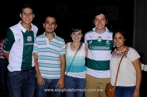 27092013 OCTAVIO,  Rocío, Adri y Chuy.