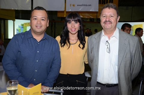 27092013 FRANCISCO , Laura y Agustín.
