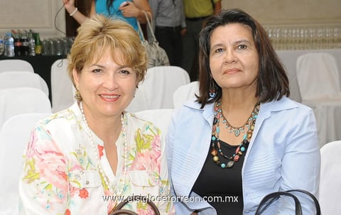 28092013 ANA MARíA  y Paty.