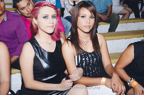 30092013 PASARELA.  Naomi y Alondra.