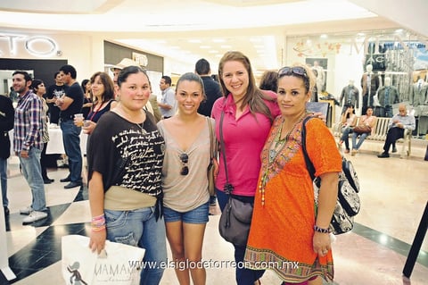 29092013 SANDRA,  Karina, Beatriz y Sonia.