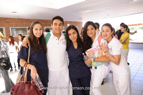 30092013 JESSICA,  Humberto, Montse, Gaby y Ale.