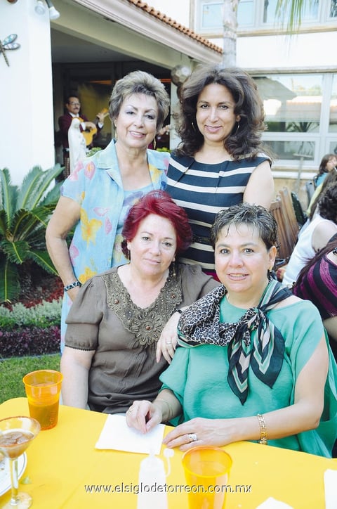 29092013 FELICES.  Soco, Yola, Cuquis y Thelma.