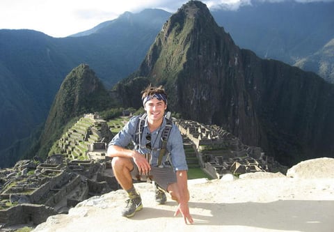 Después de un tratamiento de 5 meses, Efron viajó a Perú y a su regreso compartió una imagen y agradeció las muestras de apoyo a sus seguidores.