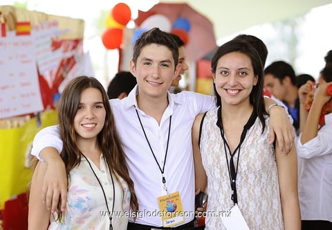 Paulina,  Sergio y Ana Laura.