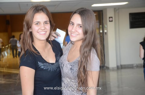 Mari y Luisa.