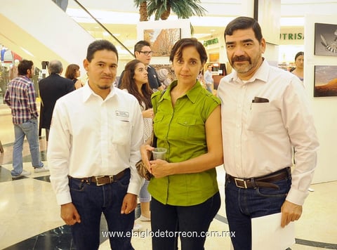 Eduardo, Rosario y Gerardo.
