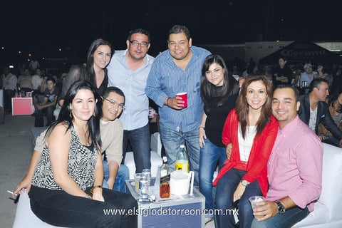 En grupo. Raúl, Paty, Quique, Gera, Diana, Tere, Nacho e Inés.