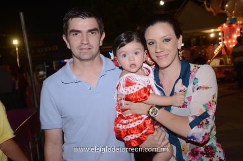 Juan,  Ivanna y Daniela.