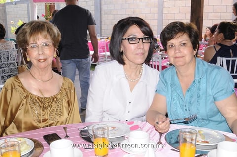 Aurorita,  Lupita e Ivonne.