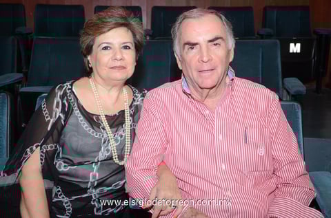 Karina  y Alejandra.