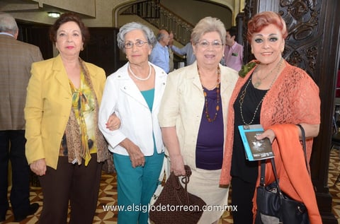 Beatriz,  Aurora, Gloria y María Elisa.