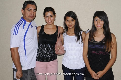 Clemente,  Rocío, Karen y Dulce.