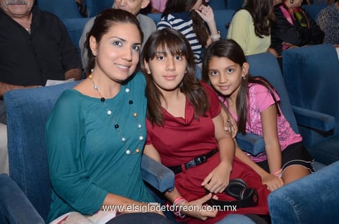 Rosy,  Ale y Caro.