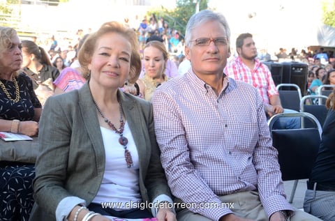 Lucia  Sierra, Any de Campillo y Óscar Mertz.