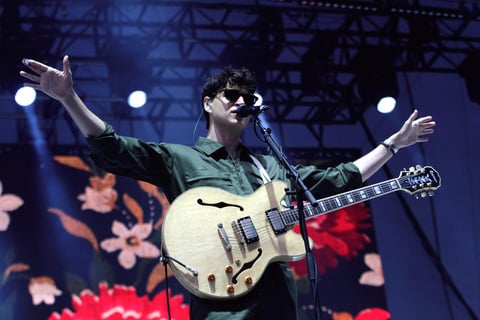 La banda estadunidense Vampire Weekend deleitó a los mexicanos en el Corona Capital 2013.