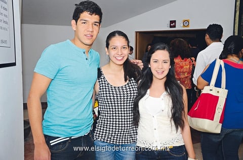 Jorge,  Ilsse y Mariana.