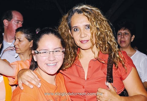 Aprenden sobre Bullying  Paloma y Laura.
