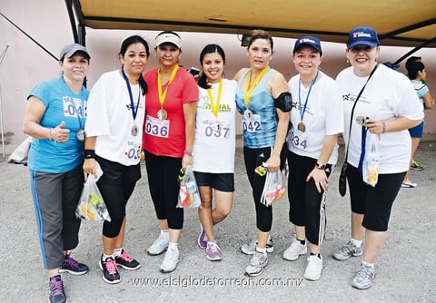 Deportistas. Magda, Lupita, Lolis, Ilse, Mague, Rosario y Paty.