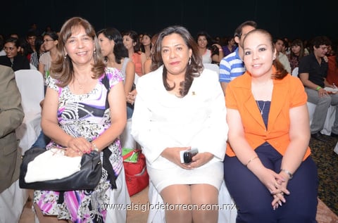 Compañeras. Josefina, Olga Marisela y Miriam.