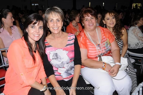 Nena, Carmen, María Elena y Rosa Elena.