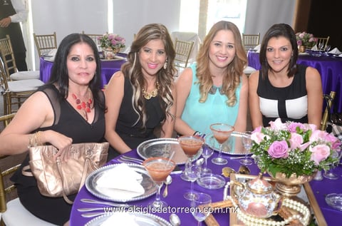 Renata, Vero, Laura y Tayra.