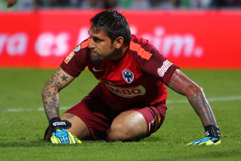 Jonathan Orozco fue pieza clave para que los regiomontanos no sufrieran aún más, al salvar varias jugadas peligrosas de los locales.