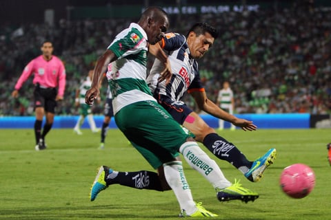 Carlos Darwin Quintero se mostró incisivo en el ataque, pero no pudo concretar ninguna jugada de gol.