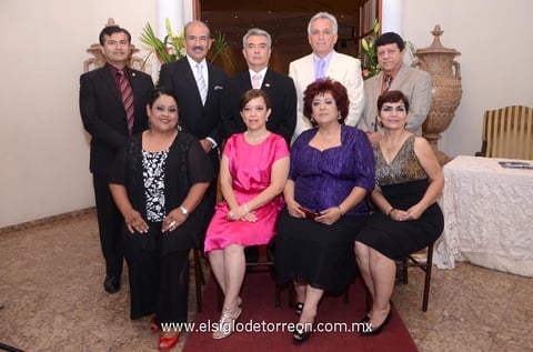 Antonio, Enrique, Miguel, Efraín, José Luis, Magdalena, Irma, Marisela y Mirna.